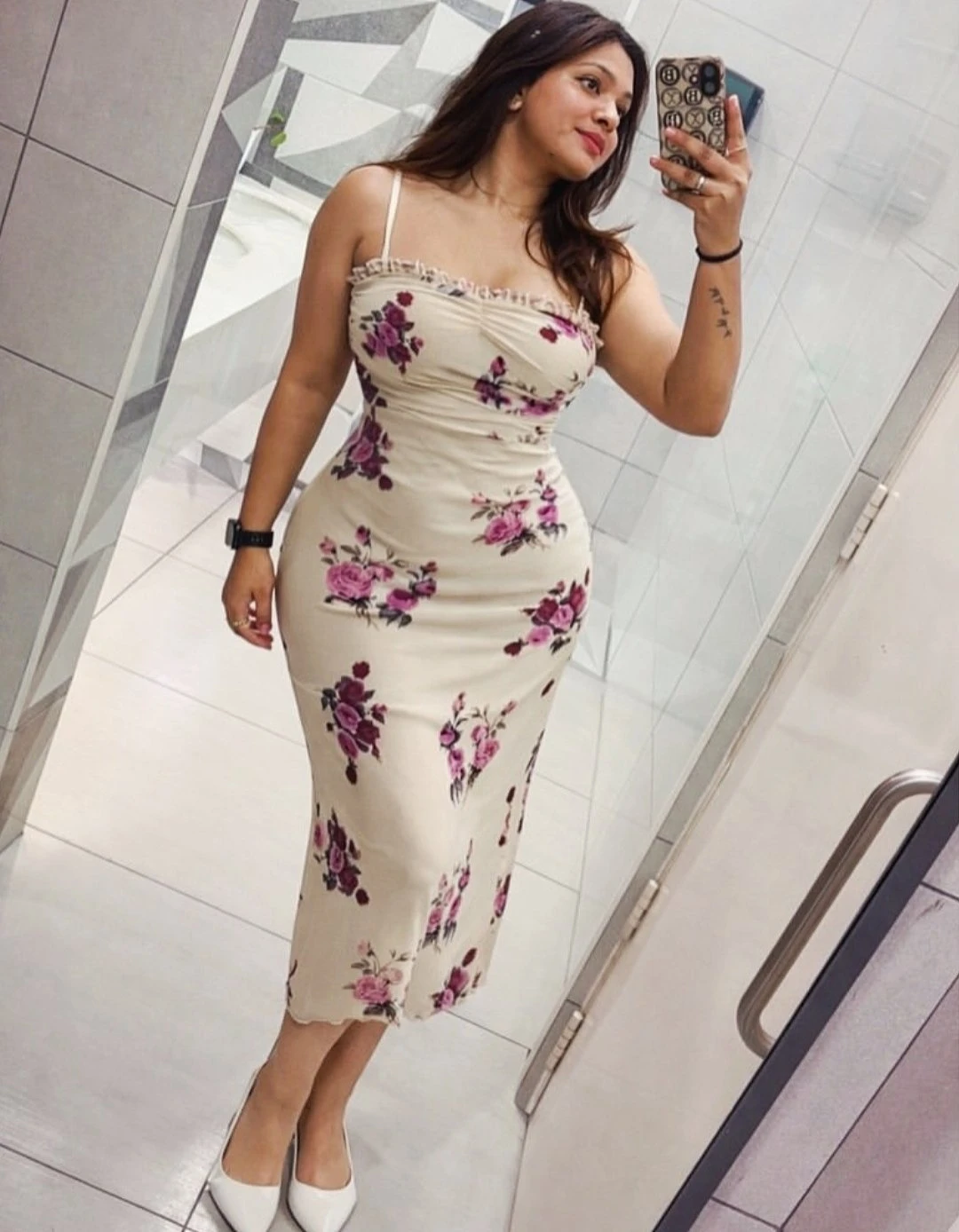 Jinal – Indian escort in Guwahati — 2 / 3