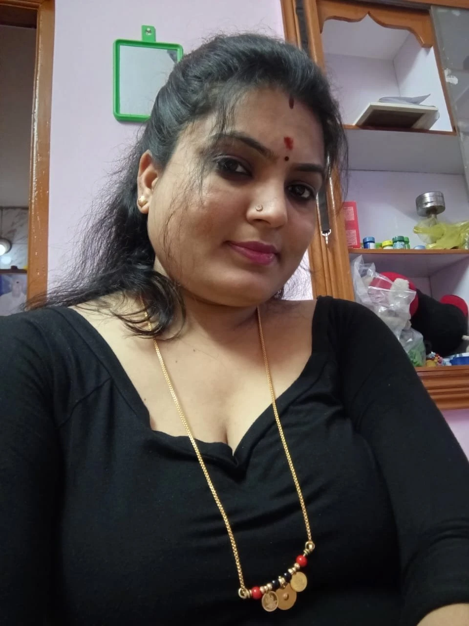 Divyasree – Indian escort in Bangalore — 3 / 4