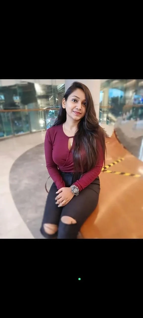 Liza – Indian escort in Chandigarh — 2 / 3