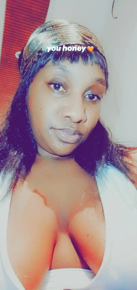 Kelly – South African escort in Chandigarh — 13 / 14