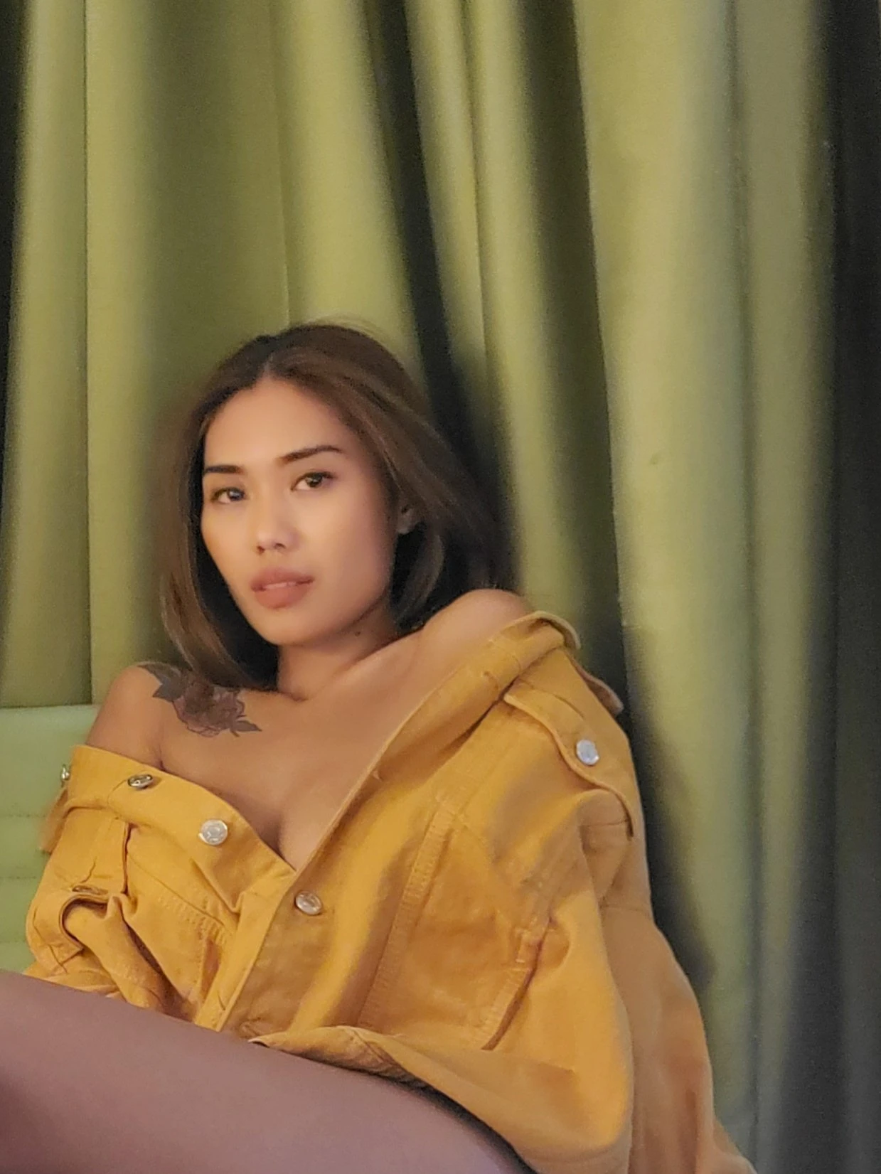 Yan Meya – Indonesian escort in Hong Kong — 5 / 7