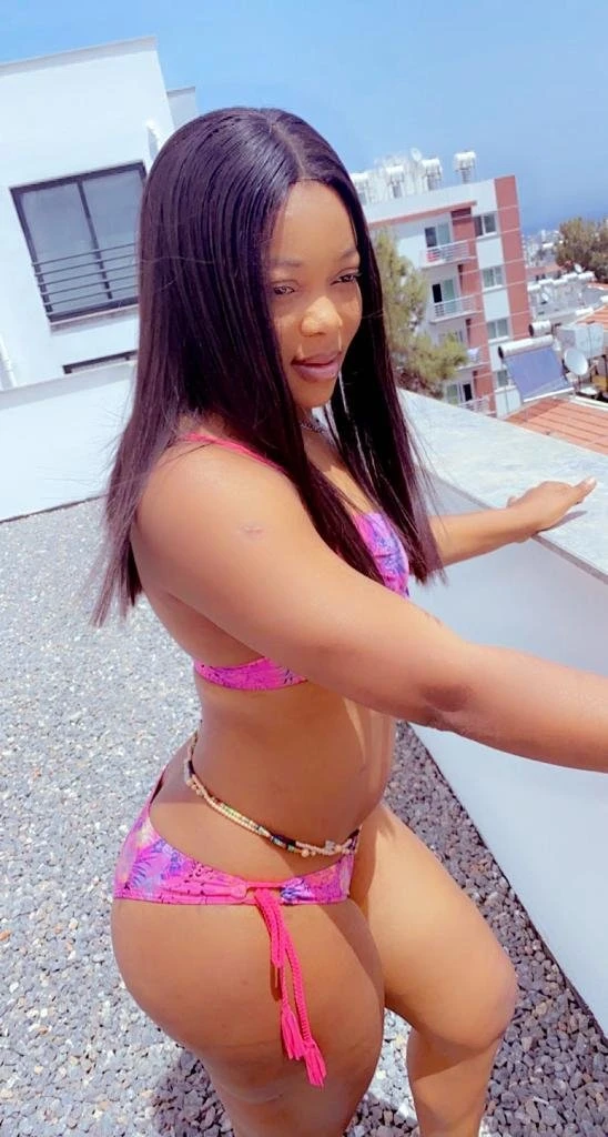 Peaches – Nigerian escort in Kyrenia — 2 / 4