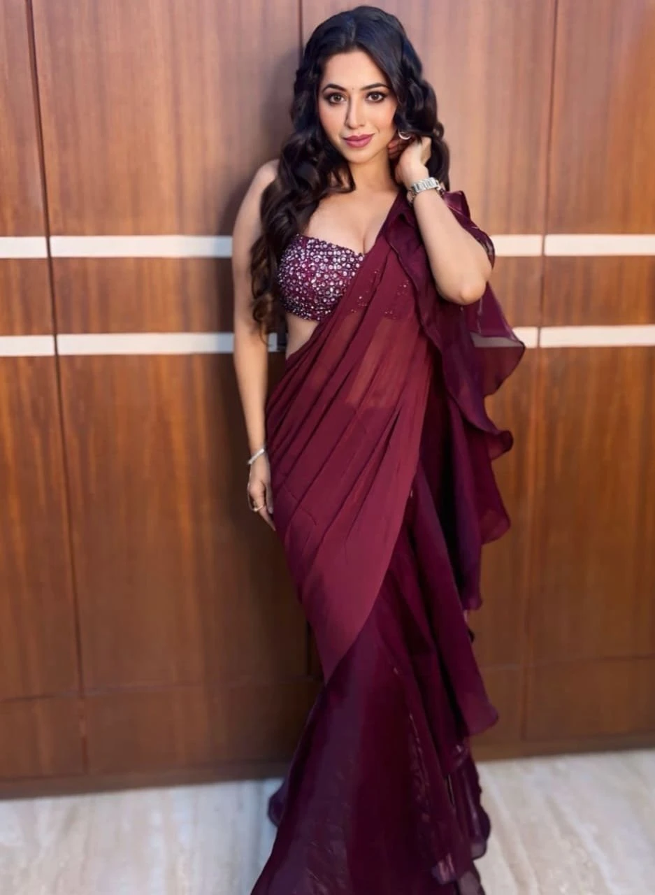 ꧁♧🦋༻ Seema a Sexy and Beautiful ༻♧☆꧂ – Indian escort in Ahmedabad — 1 / 2