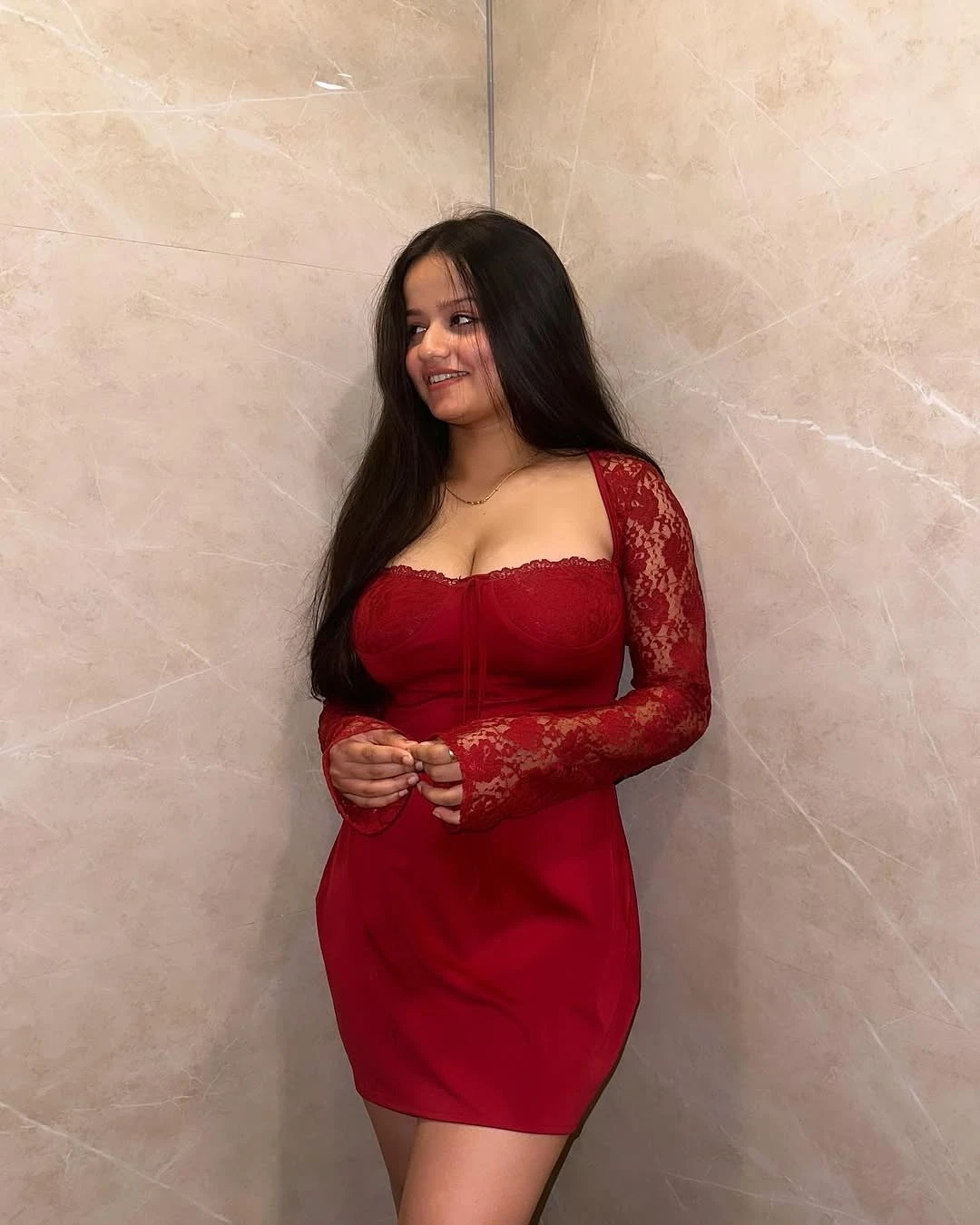 Ragini – Indian escort in Chandigarh — 4 / 5