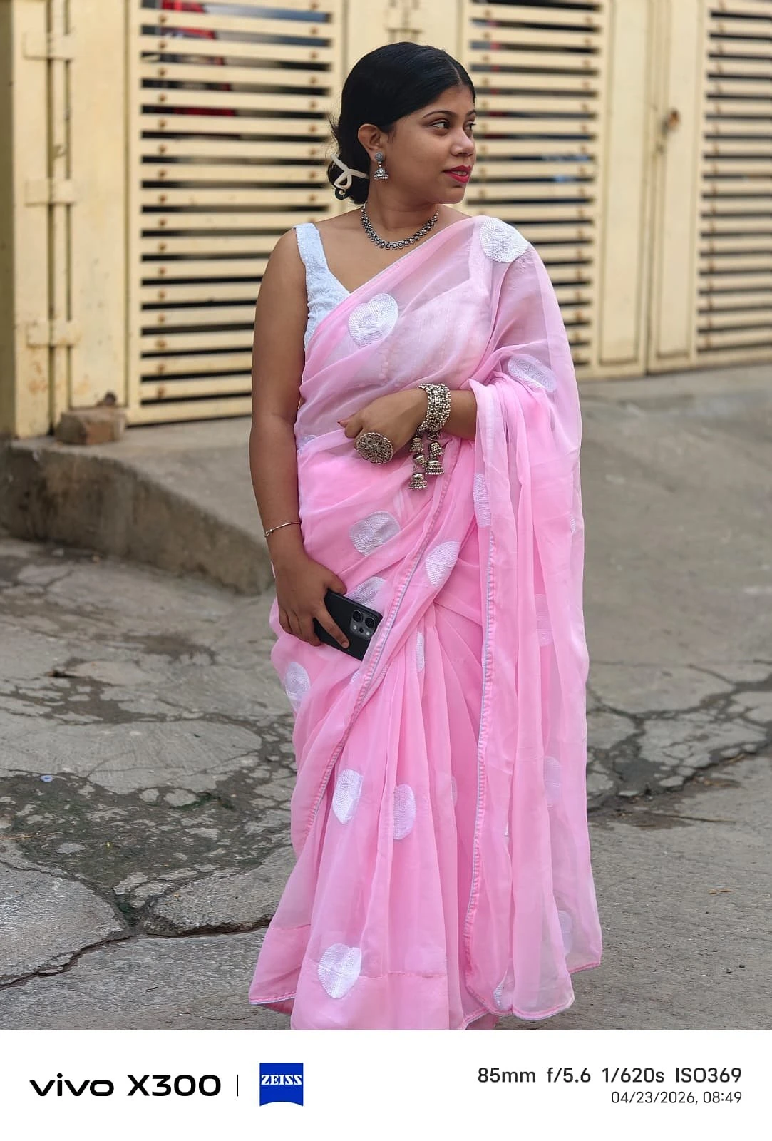 Simmi – Indian escort in Bangalore — 4 / 5