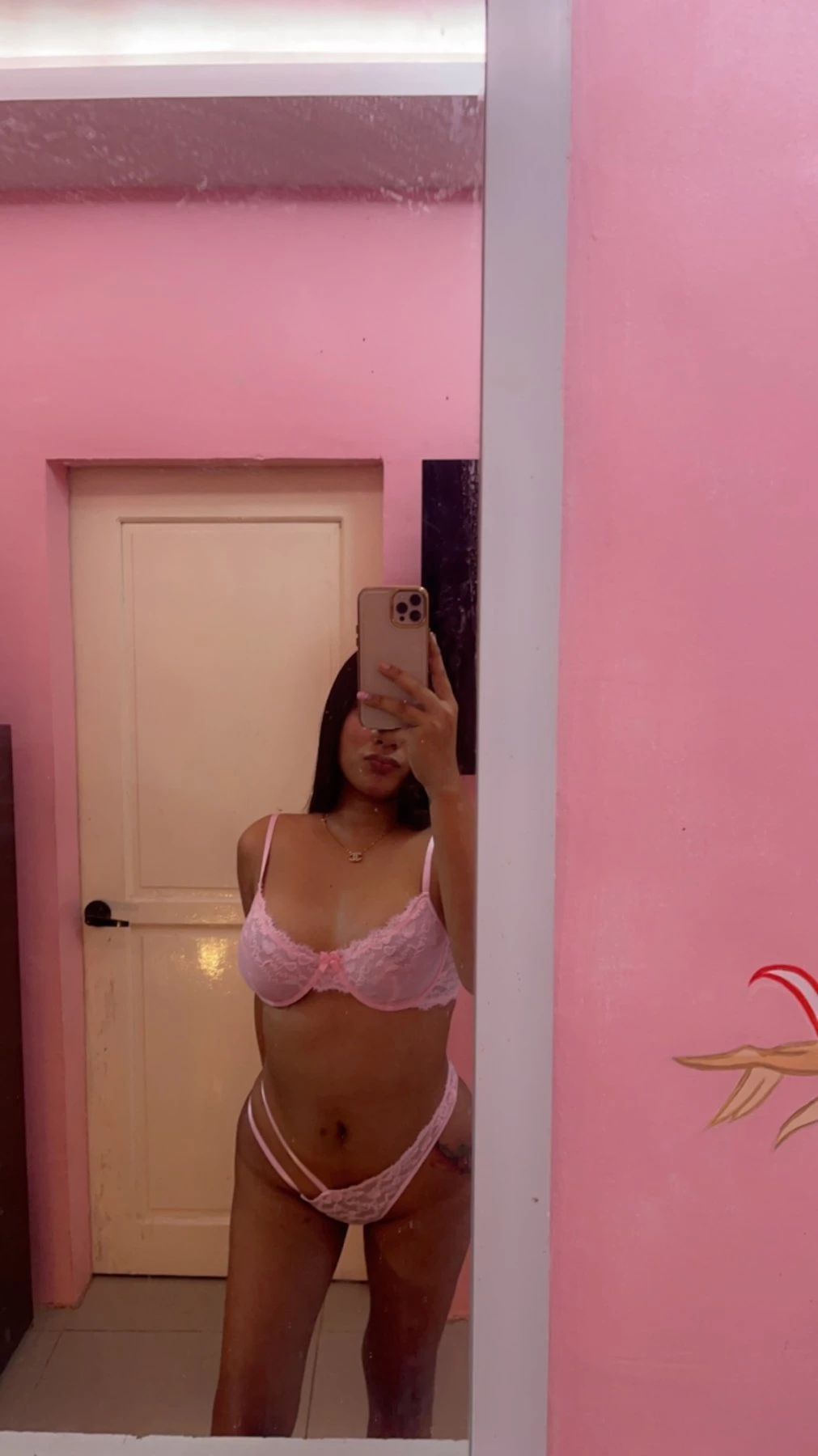 Bianca Just landed – Filipino escort in Hong Kong — 4 / 11