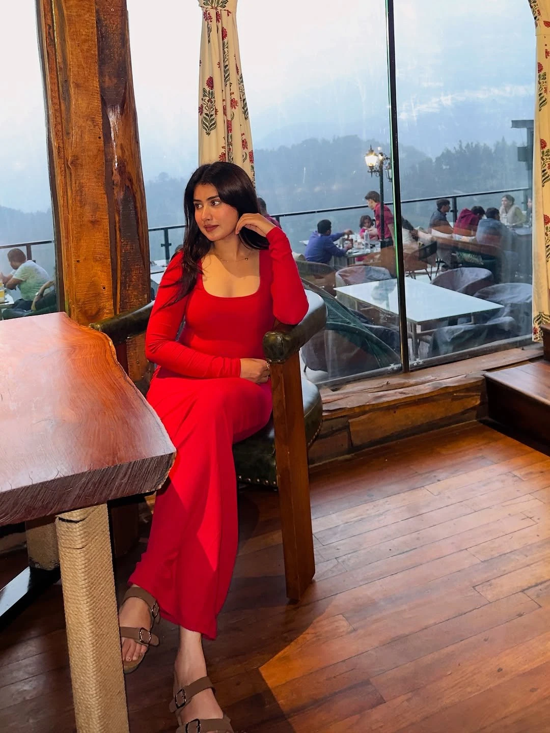Nidhi – Indian escort in Gurgaon — 2 / 4