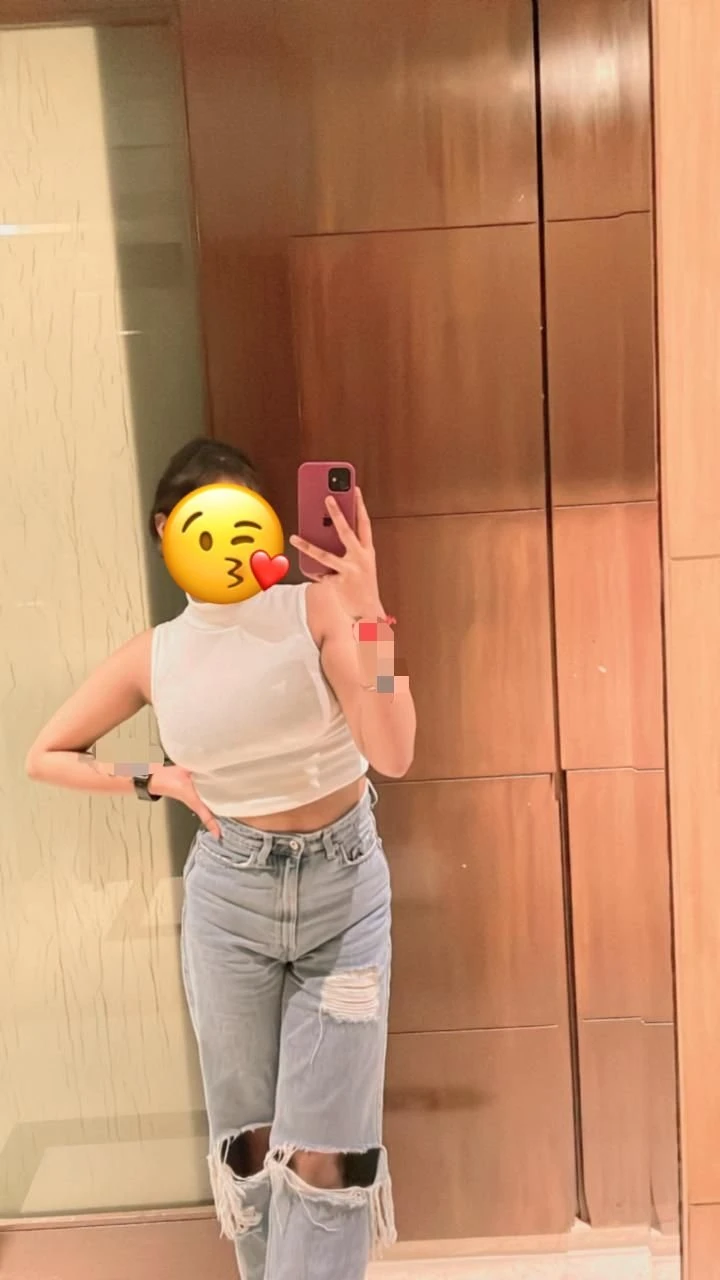 Isha Sharma Independent Girl – Indian escort in Bangalore — 2 / 5
