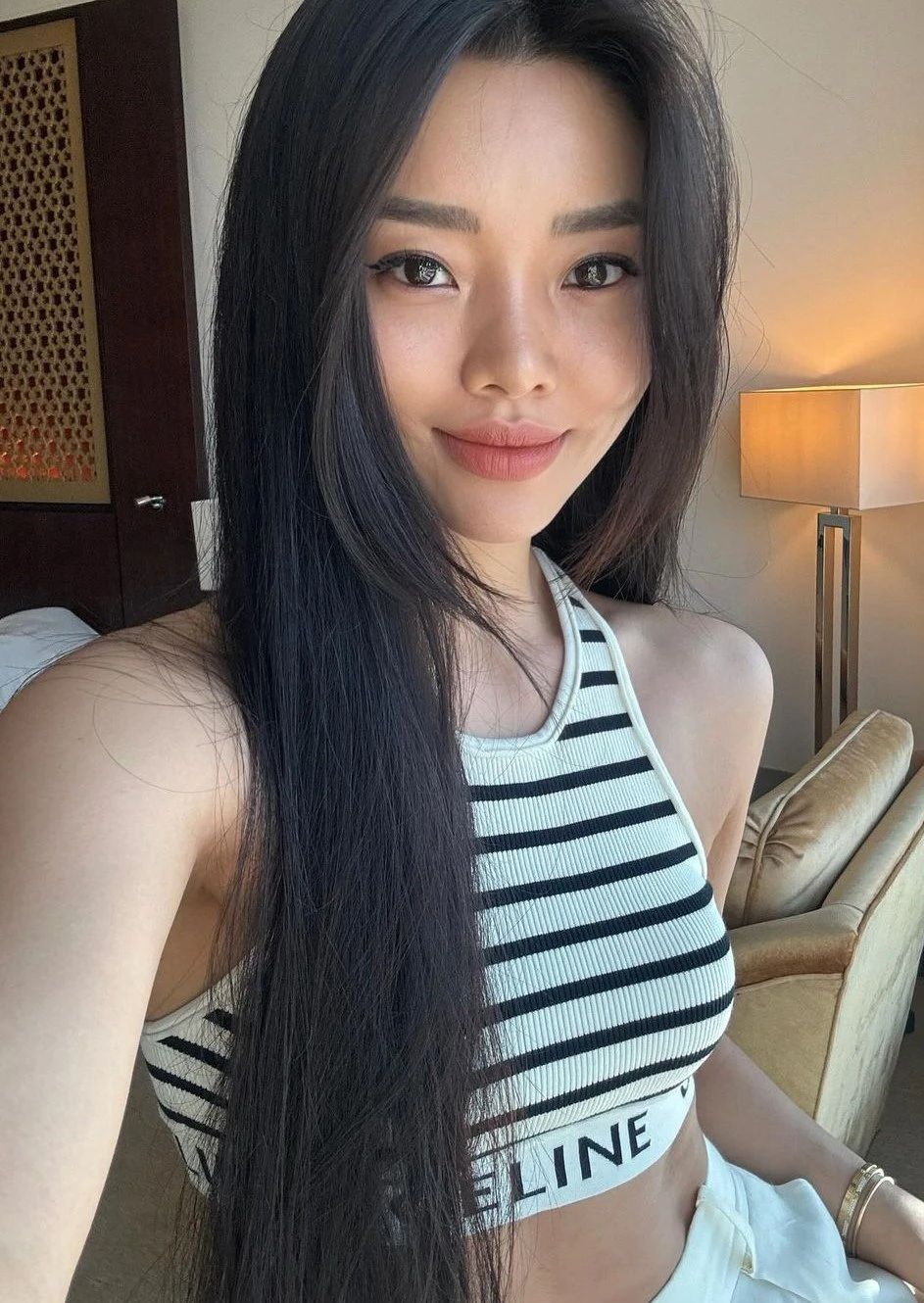 Sweet Nari Cha – escort in Hong Kong — 4 / 10