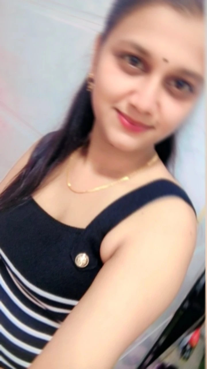 Aayushiii Roy – Indian escort in Chennai — 2 / 6