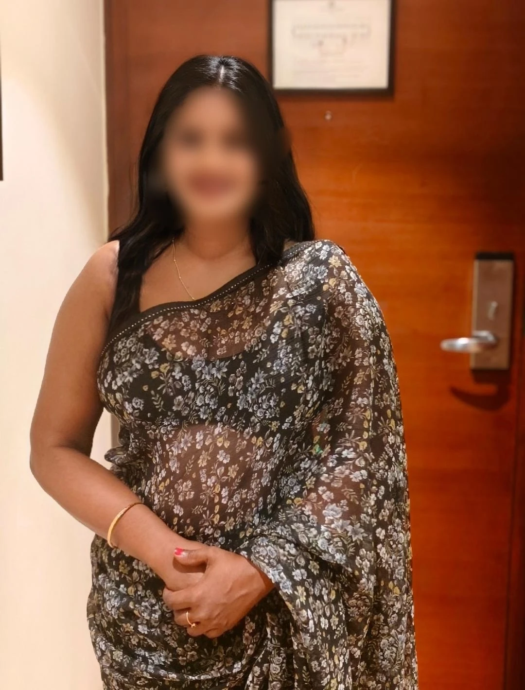ShashaLox – Indian escort in Chennai — 11 / 13