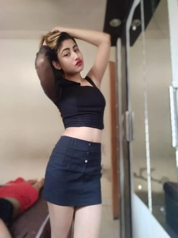 Neelam – Indian escort in Chennai — 1 / 2