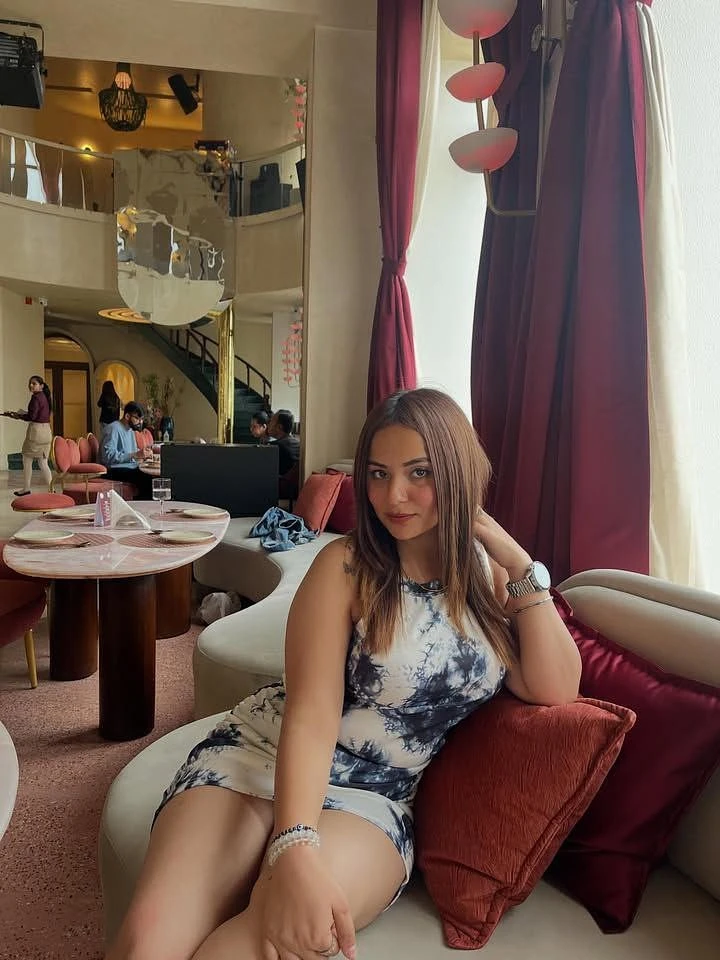Divyanshi – Indian escort in Candolim, Goa — 2 / 4