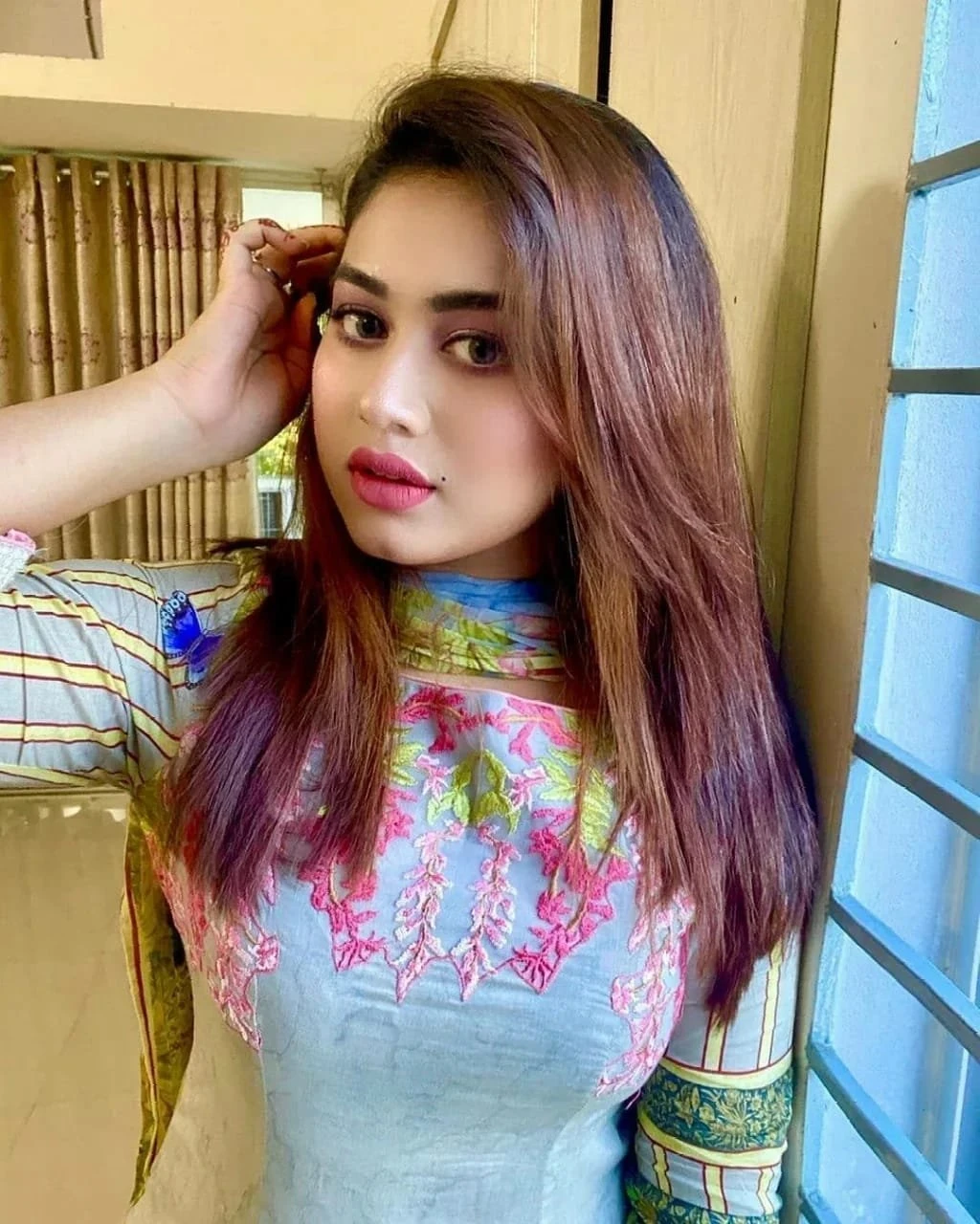 Palak Escort Service Hand to Hand Pay – Indian escort agency in Chandigarh — 2 / 5