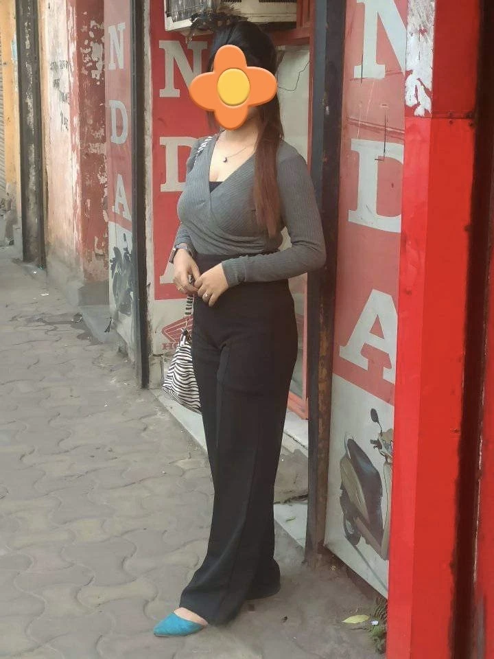 Geetika, Non-Stop Fun with Alone Girl – Indian escort in Bangalore — 2 / 13
