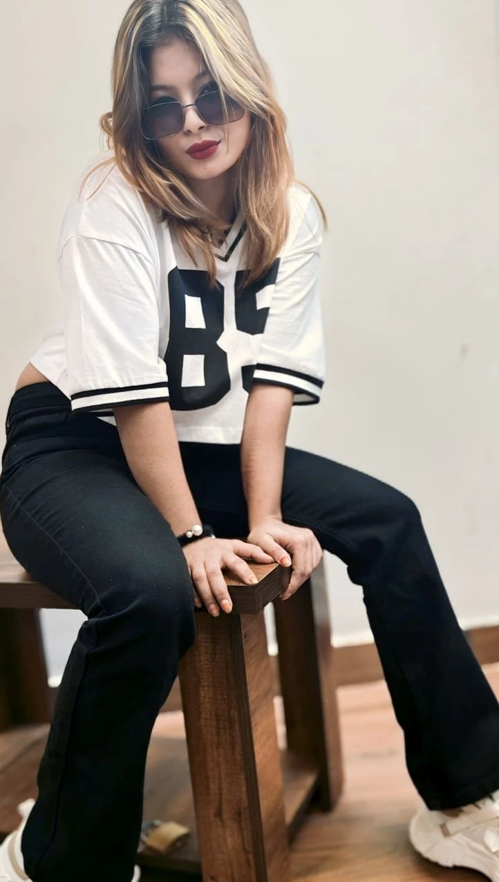 Arohi – Indian escort in Bangalore, Escort, Banga