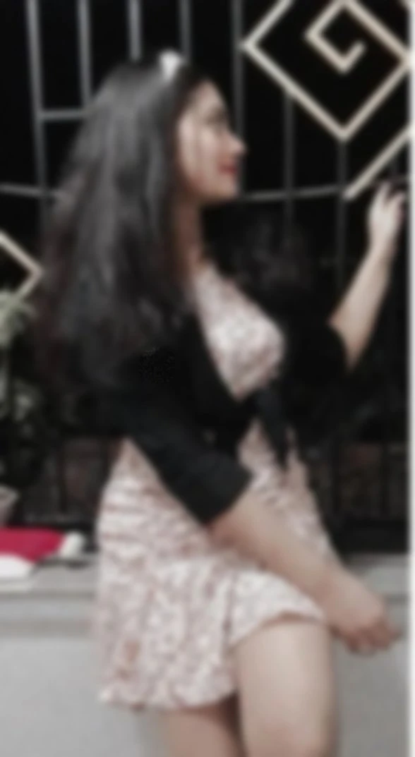 Shreya Cam show & Real meet – Indian escort in Bangalore — 6 / 7