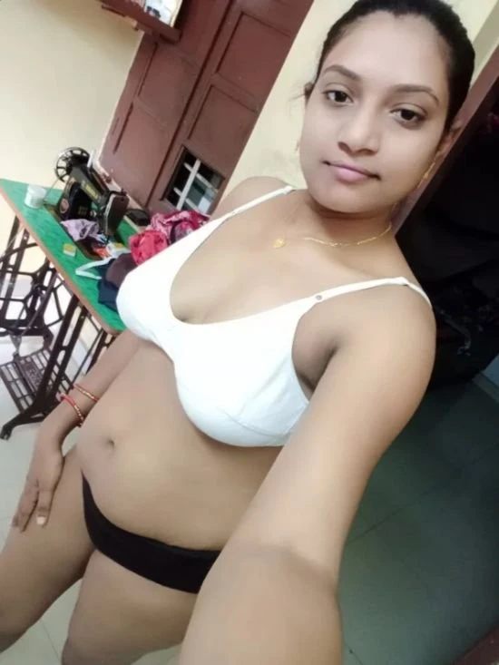 Komal Devi – Indian escort agency in Chandigarh, Escort, Chandigarh