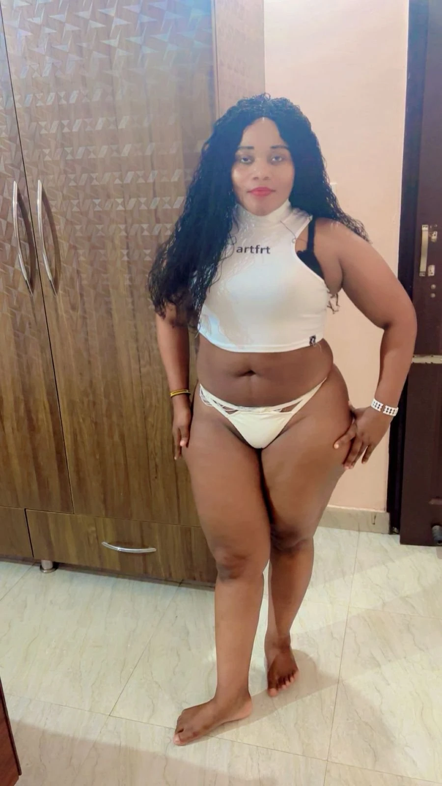 Sweet Joy Babe – South African escort in Ahmedabad — 1 / 9