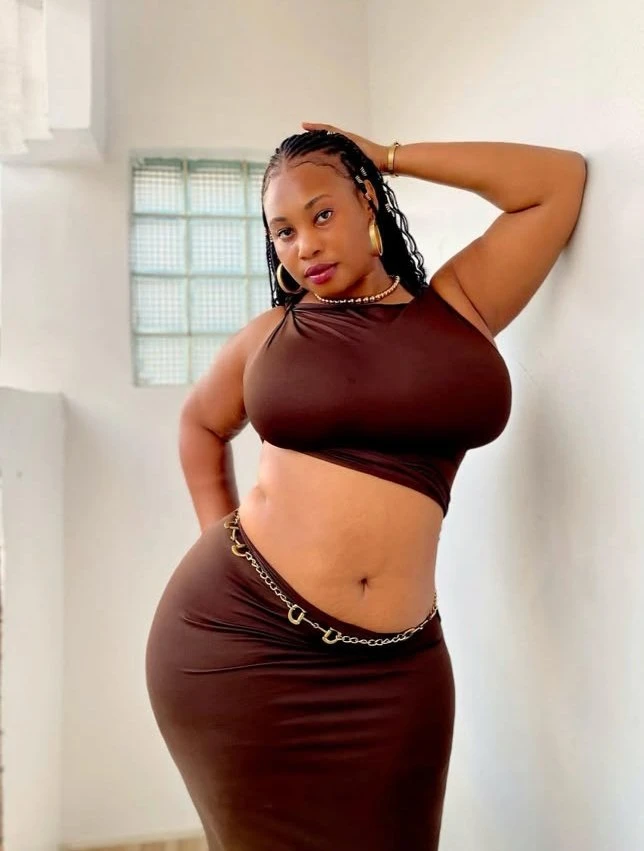 African Candy +91//844638//2385 – escort in Ahmedabad — 3 / 5