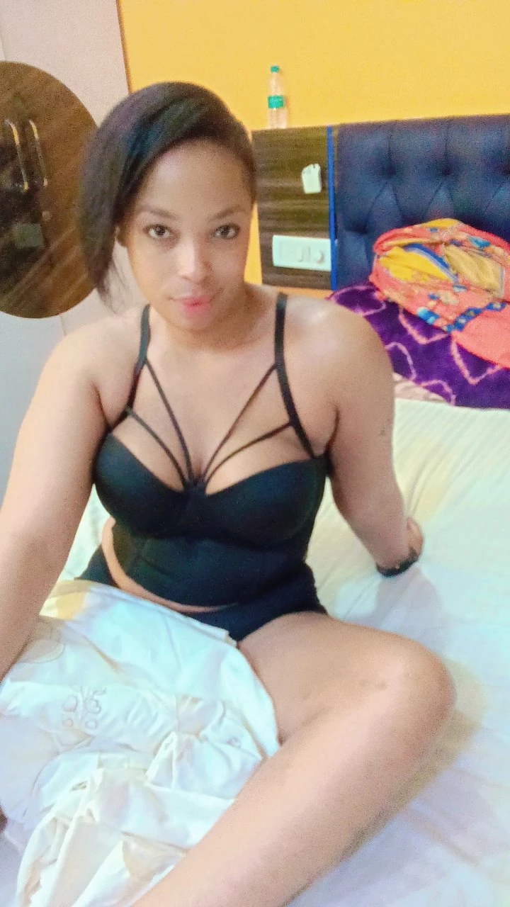Sharon, Available Now 🟢 – South African escort in Bangalore — 2 / 3