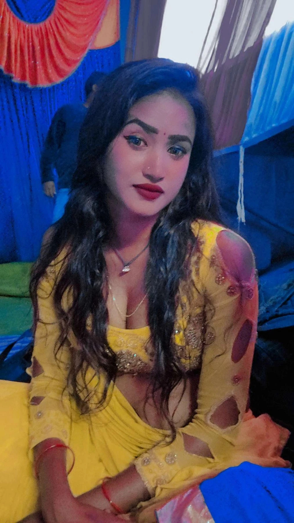 Kavya – Indian escort in Bangalore — 2 / 3
