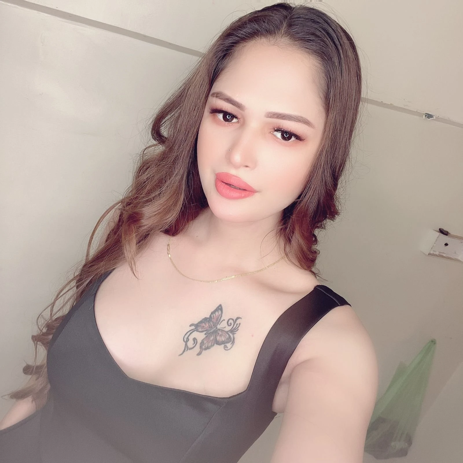 Manisha Here for Video Call – Indian escort in Bangalore — 13 / 15