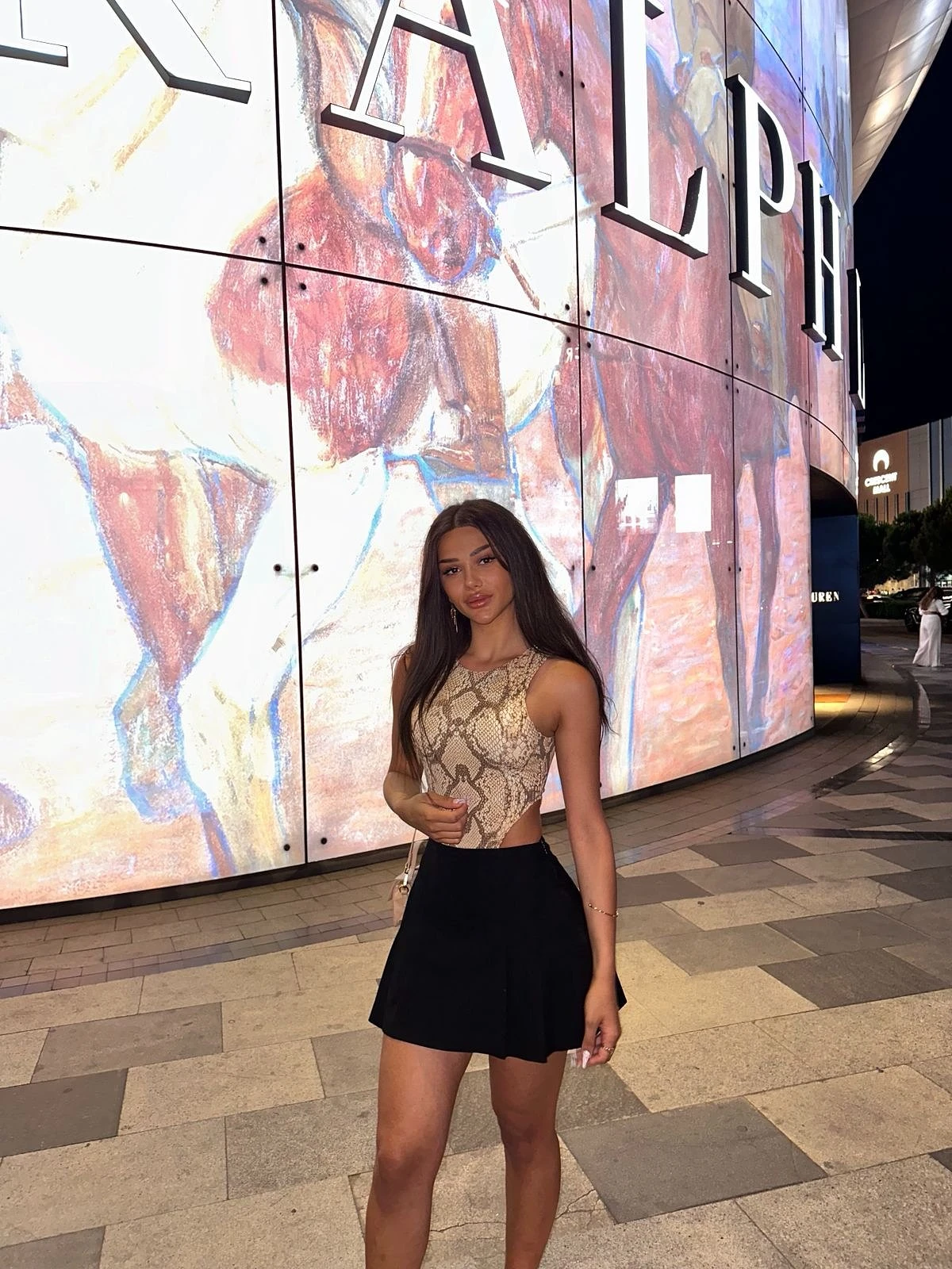 Raya – Albanian escort in Tirana — 14 / 24