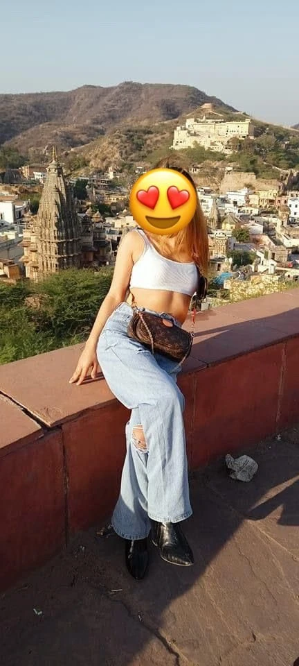 Ishani Model For Real Meet – Indian escort in Bangalore — 7 / 9