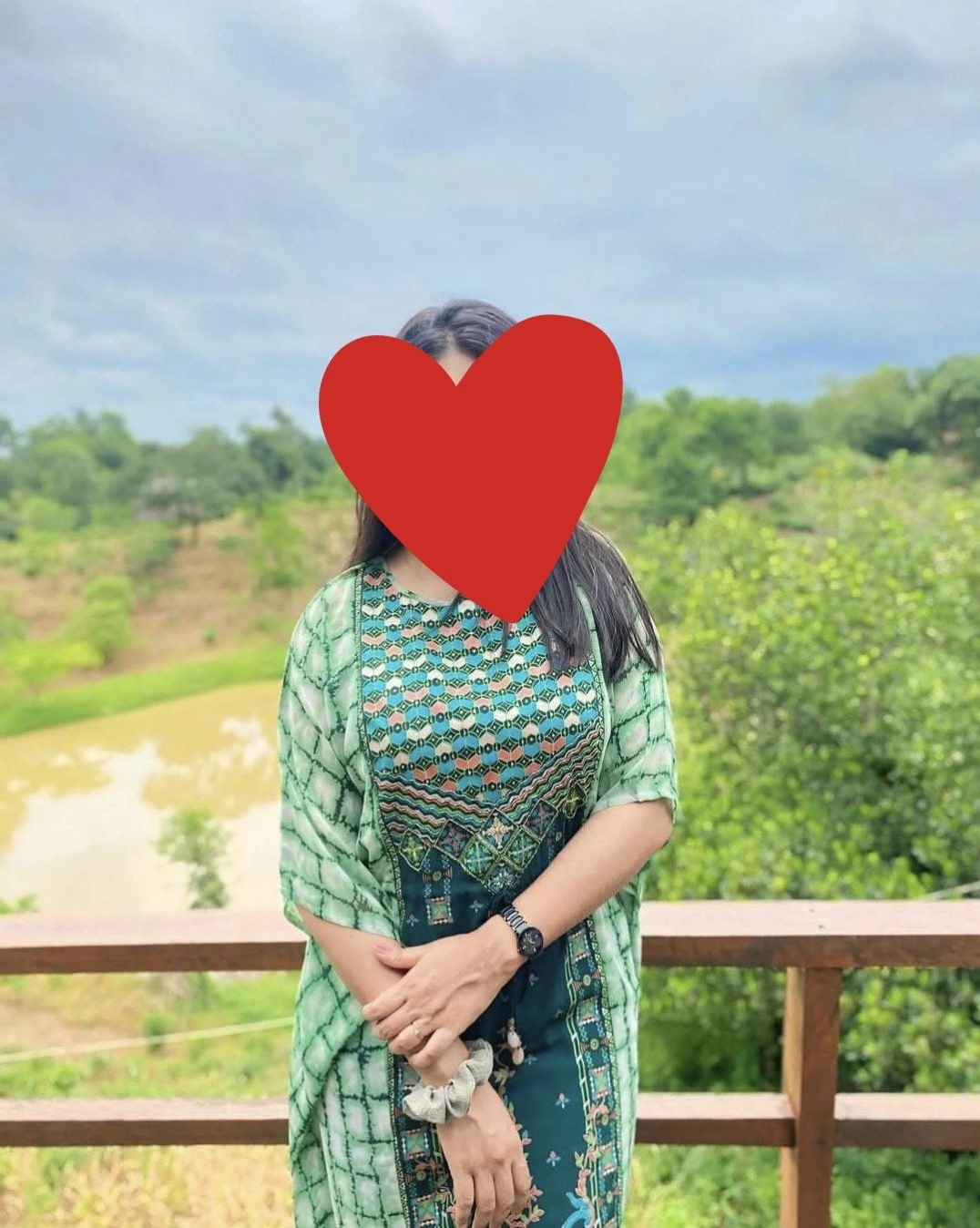 Sameksha Independent Meet and Cam – Indian escort in Chennai — 2 / 3