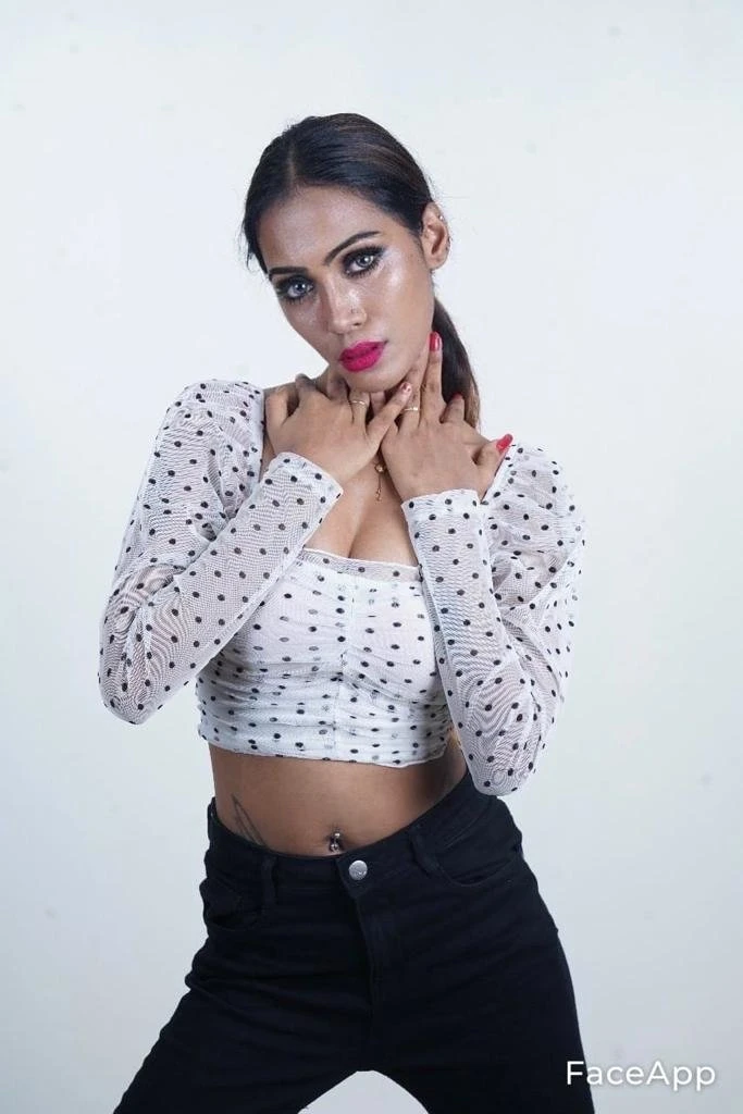 Sunny – Indian escort in Bangalore — 6 / 13