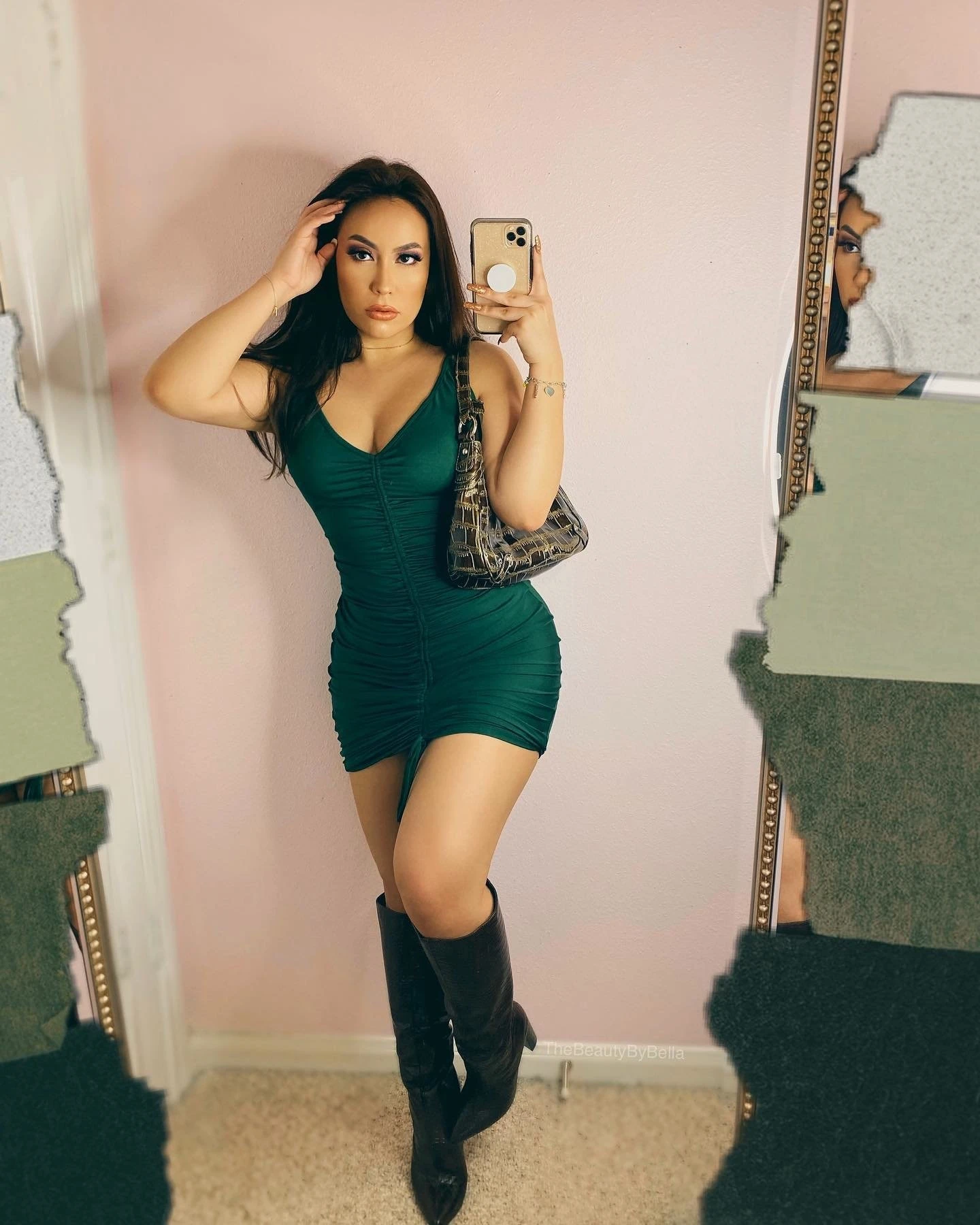 Bella – Russian escort in Tirana — 2 / 4