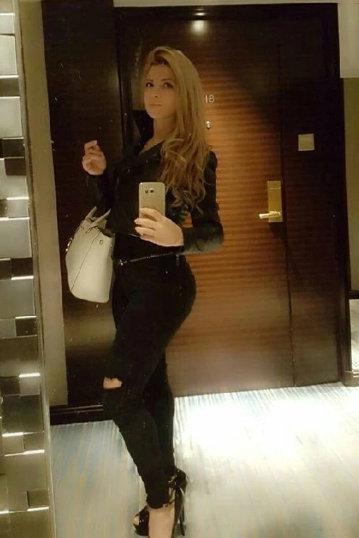 Star – Colombian escort in Hong Kong — 14 / 16