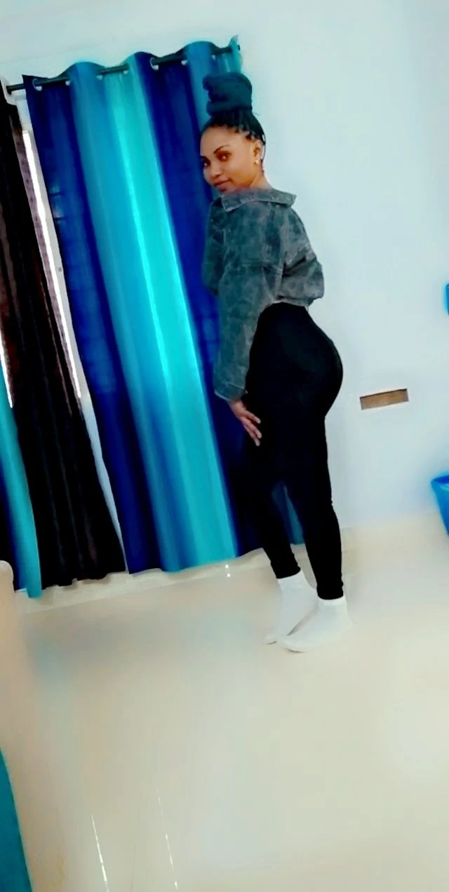 Millen – South African escort in Bangalore — 2 / 3