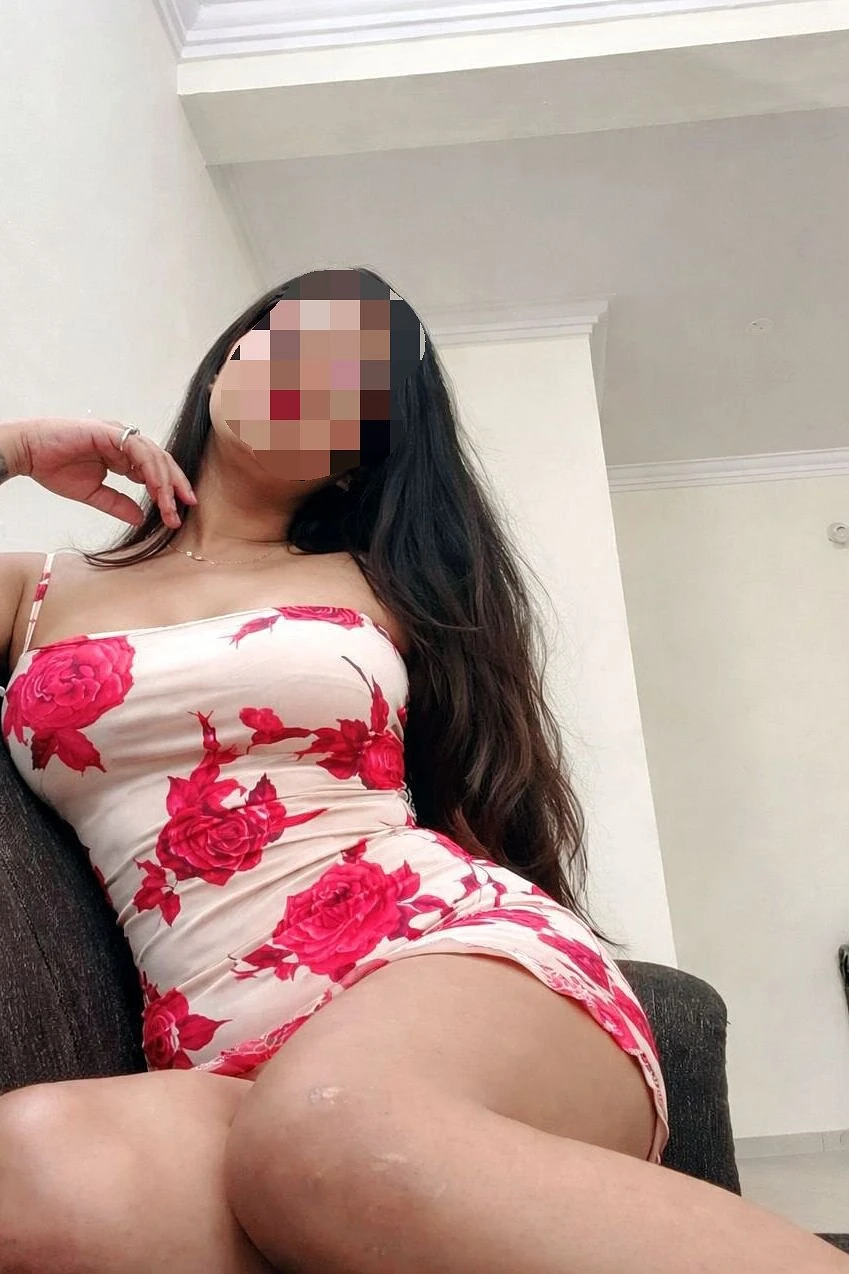 Aditi (Independent visitor) cam/Real – Indian escort in Bangalore — 26 / 27