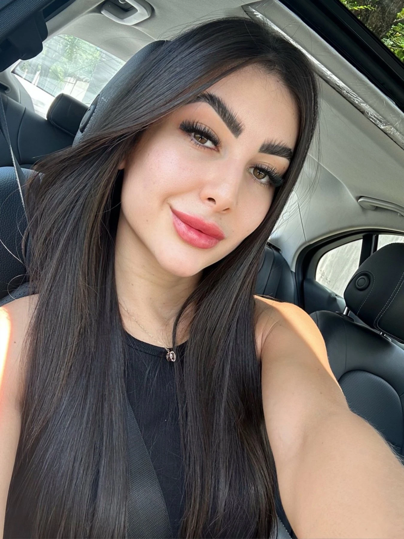 Isabella – escort in Hong Kong — 13 / 17