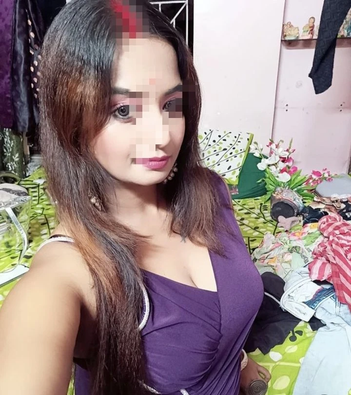 Lavya – Indian escort in Chennai — 1 / 4