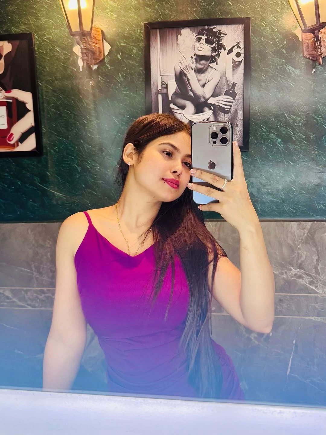 Prachi – Indian escort in Bangalore — 2 / 4