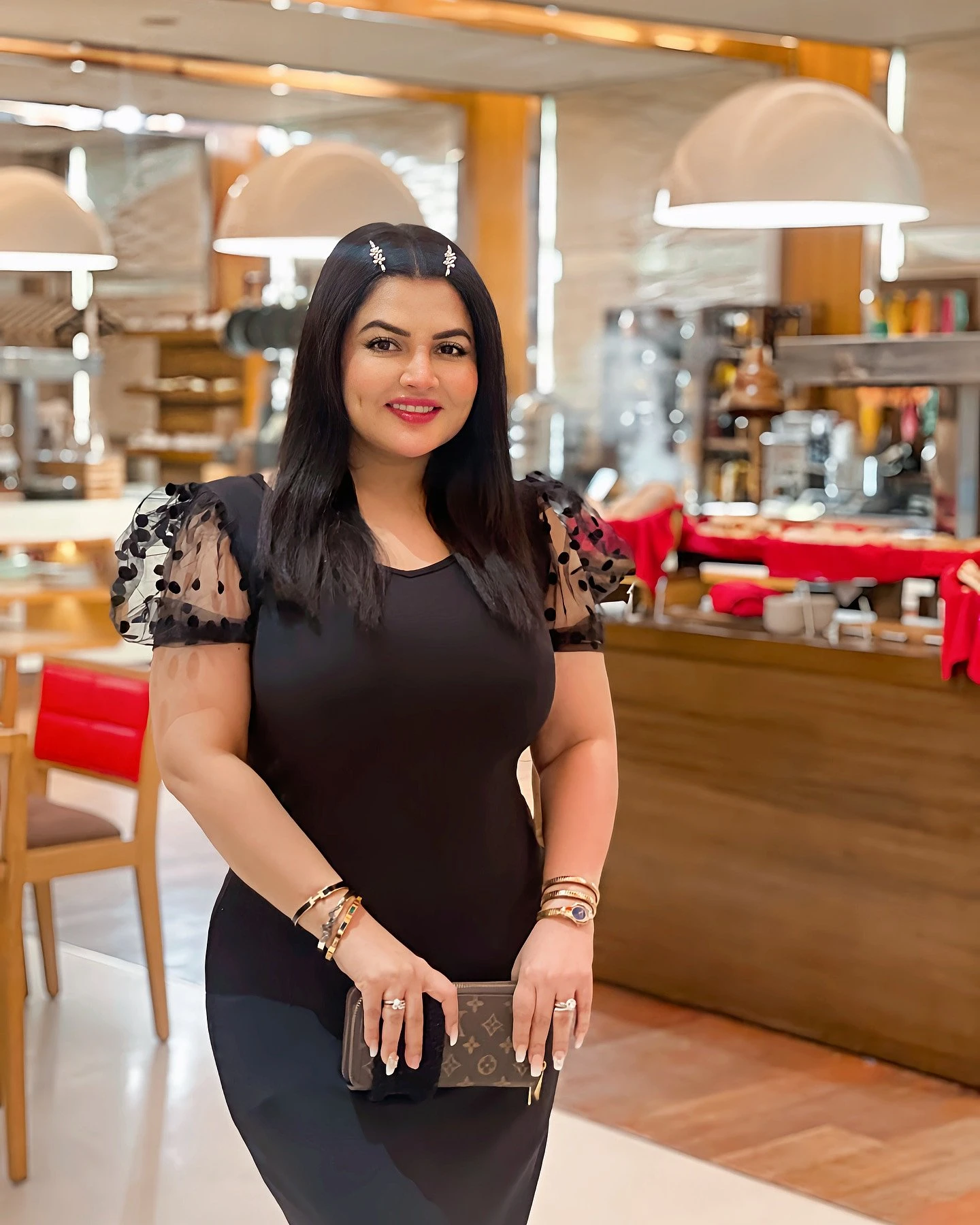 Khushi Rahman – escort in Dhaka — 4 / 13