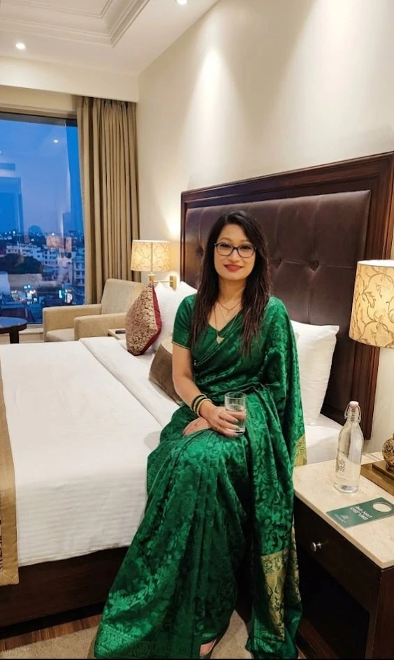Cam Session & Real Meet – Indian escort in Bangalore — 3 / 5