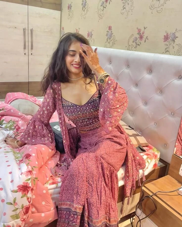 Kajal Rajput – Indian escort in Ahmedabad — 4 / 7