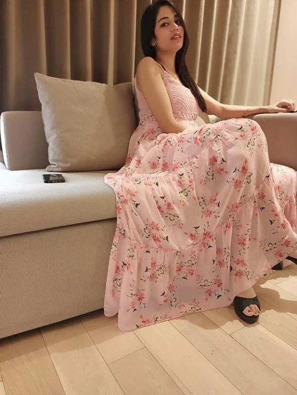 Sonakshi – Indian escort in Ahmedabad — 2 / 3
