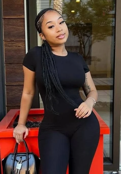 Shamalu, Dripping Wet Pussy – South African escort in Ahmedabad — 4 / 6