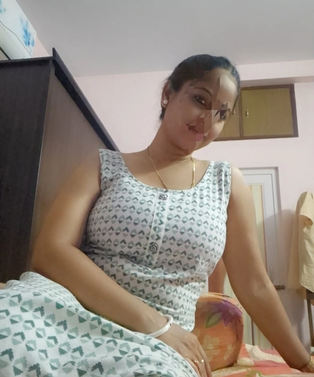 Nita – Indian escort in Gurgaon — 3 / 4