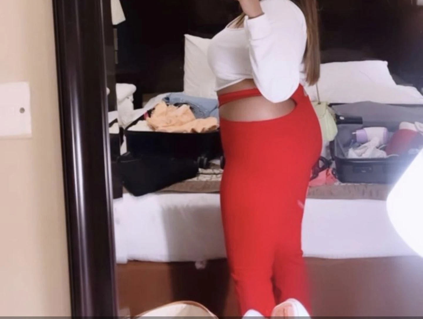 Neha Rai – Indian escort in Hong Kong — 4 / 5