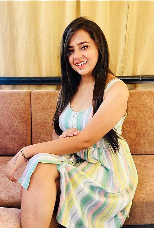 Nancy – Indian escort in Chennai — 4 / 5