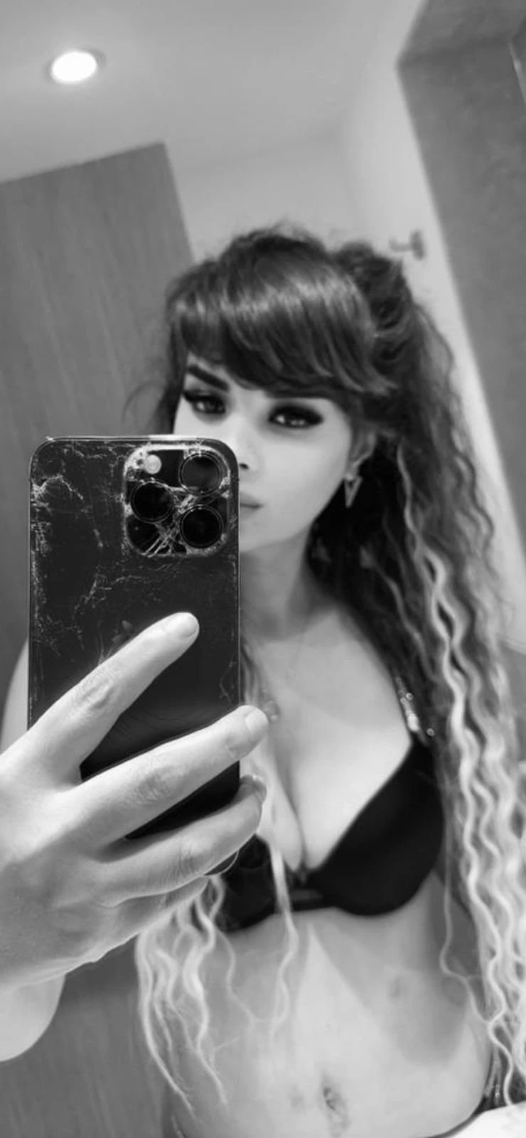 Russian Escort Near By Tajmahal Candolim – Russian escort agency in Candolim, Goa — 4 / 5