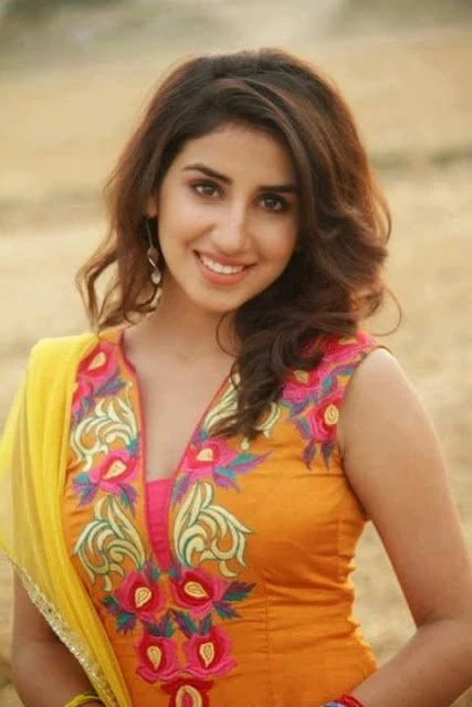 AMRITSAR PREET 𝟵𝟴𝟴𝟴𝟴𝟴𝟲𝟓𝟴𝟑 – Indian escort in Amritsar — 4 / 5