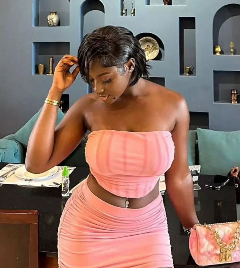 Preety Babe – South African escort in Ahmedabad — 5 / 6