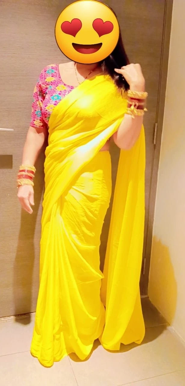 Pooja Married Housewife – Indian escort in Gurgaon — 4 / 11